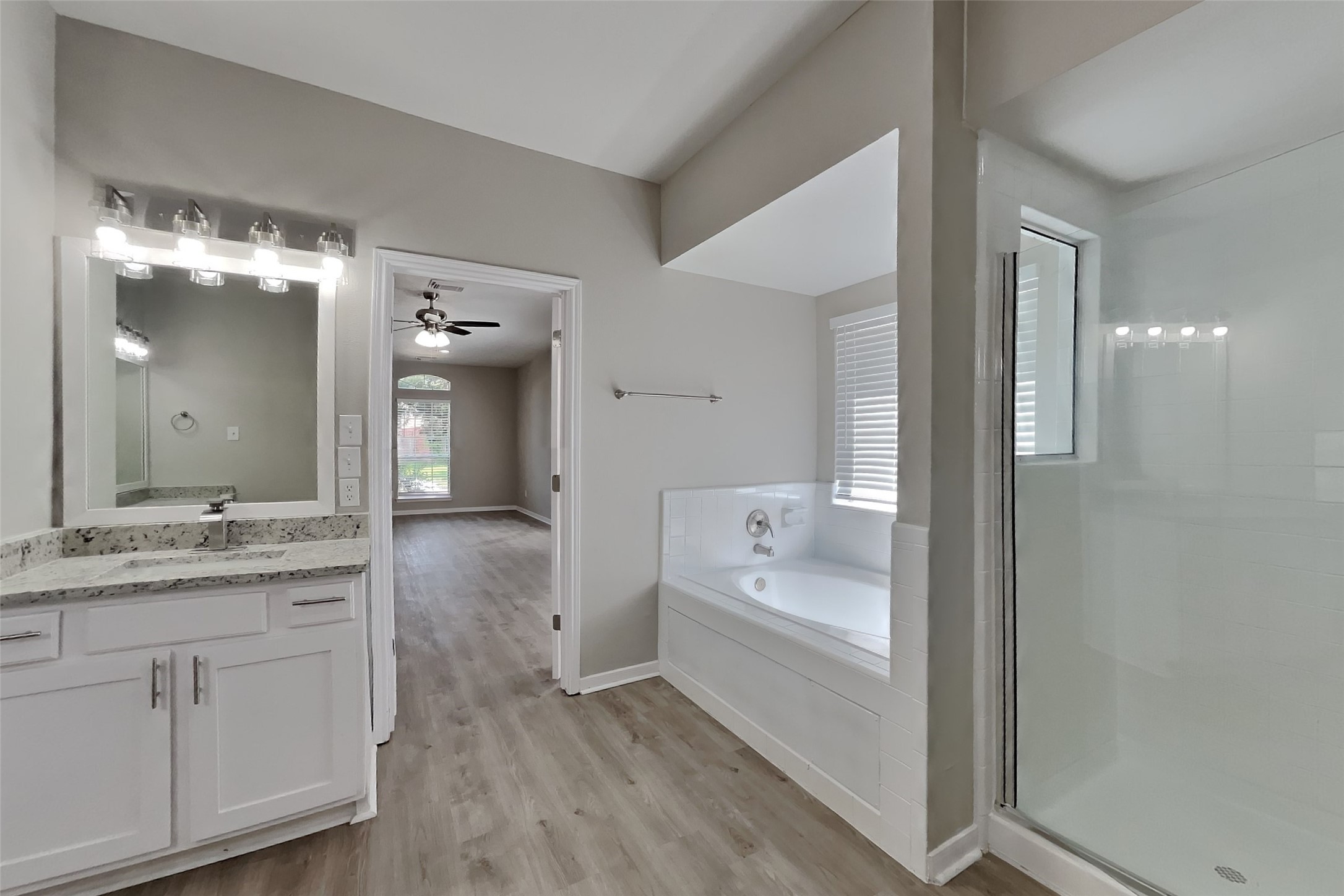 14918 Laytham Lane Sugar Land, TX 77498 - Photo 12 of 32