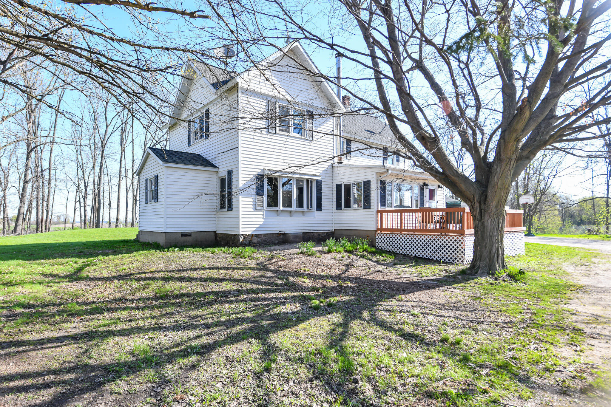 N5364 Cobb Road Lafayette, WI 53121 - Photo 25 of 38 Front View