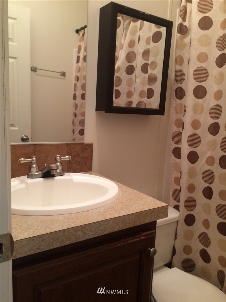 290 Granat Road, Unit 1 Port Orchard, WA 98366 - Photo 14 of 19 Gallery Image 14