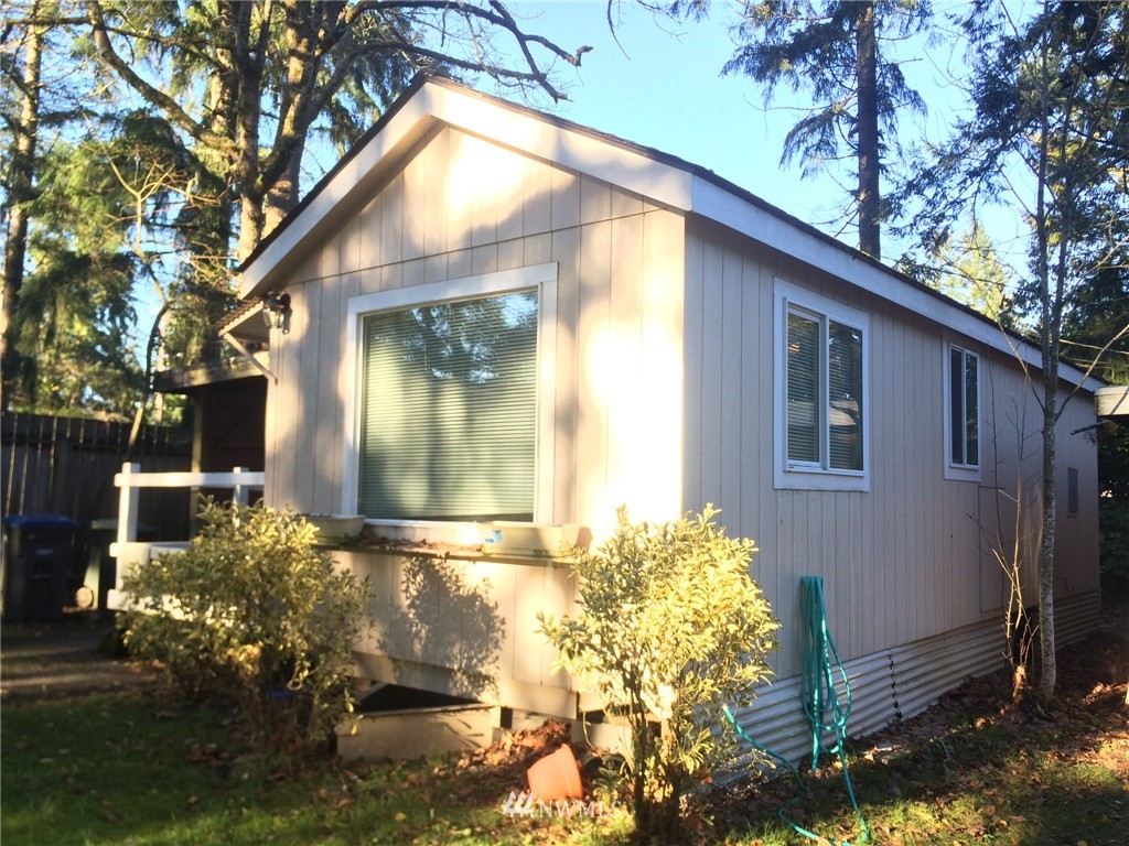 290 Granat Road, Unit 1 Port Orchard, WA 98366 - Photo 3 of 19 Gallery Image 3
