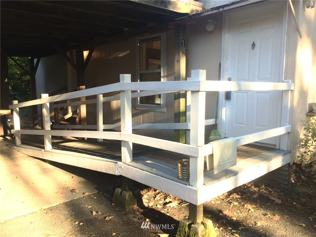 290 Granat Road, Unit 1 Port Orchard, WA 98366 - Photo 8 of 19 Gallery Image 8