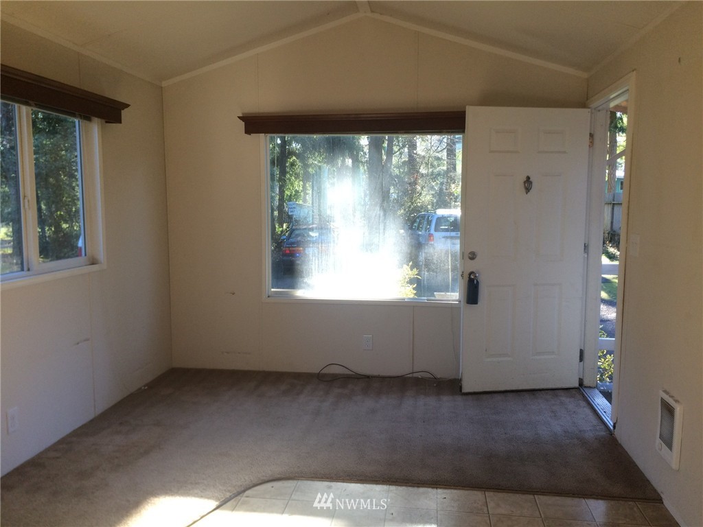 290 Granat Road, Unit 1 Port Orchard, WA 98366 - Photo 9 of 19 Gallery Image 9