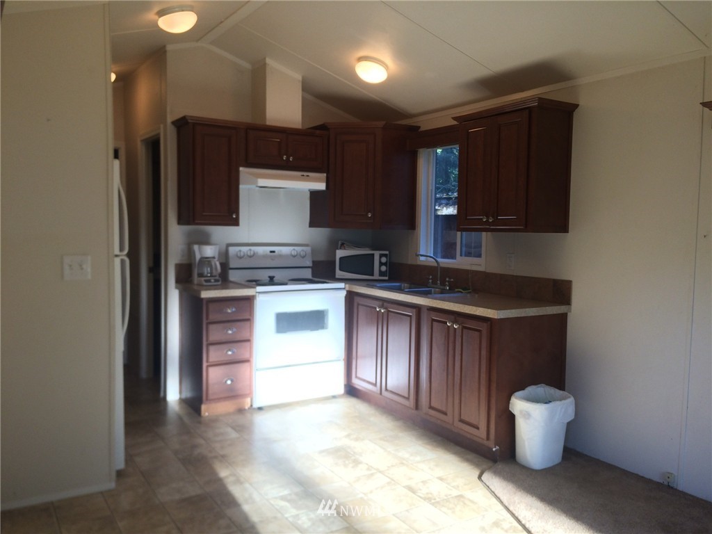 290 Granat Road, Unit 1 Port Orchard, WA 98366 - Photo 10 of 19 Gallery Image 10