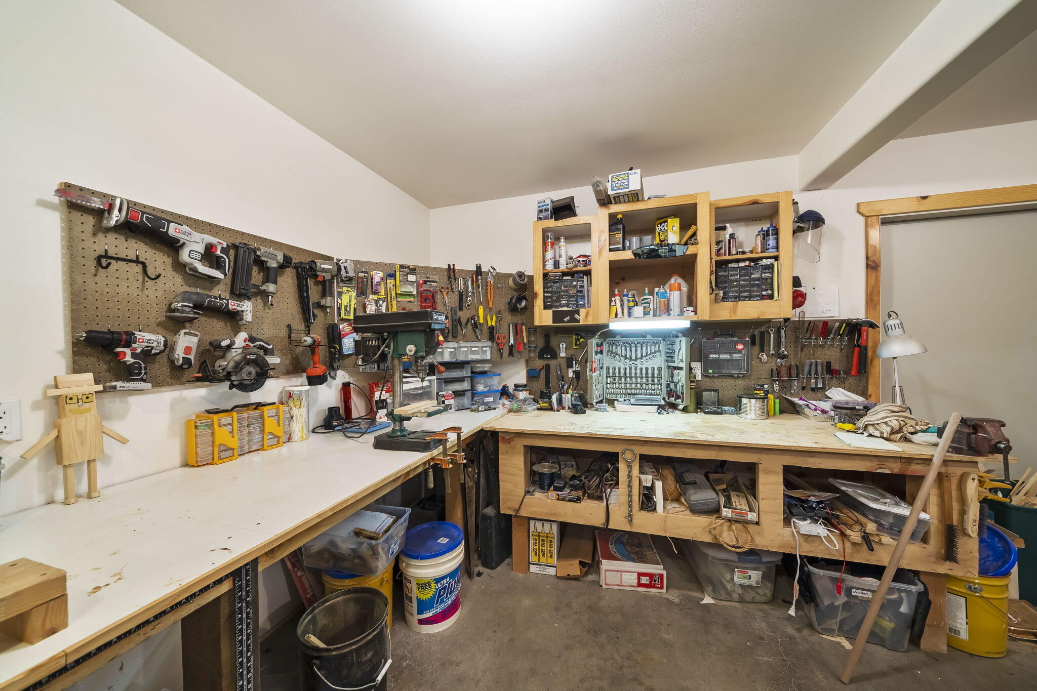 13628 Shad Bush Black Butte Ranch, OR 97759 - Photo 59 of 71 Heated shop