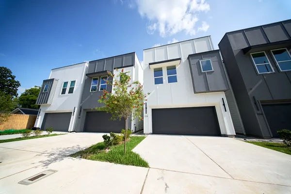 $359,000 | 110 Luetta Street, Houston, TX 77076