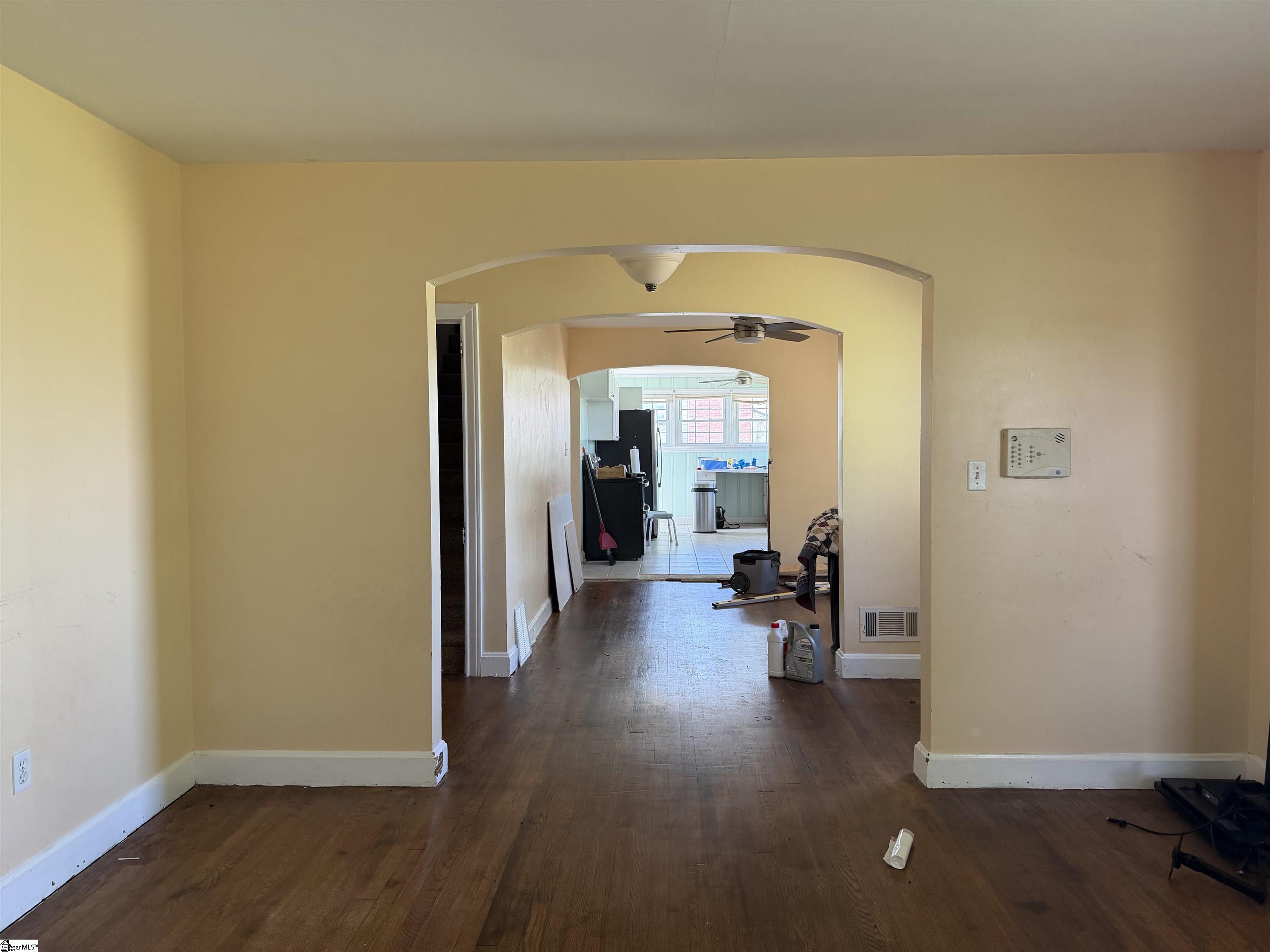1909 Old Easley Bridge Road Greenville, SC 29611 - Photo 4 of 31 Gallery Image 4