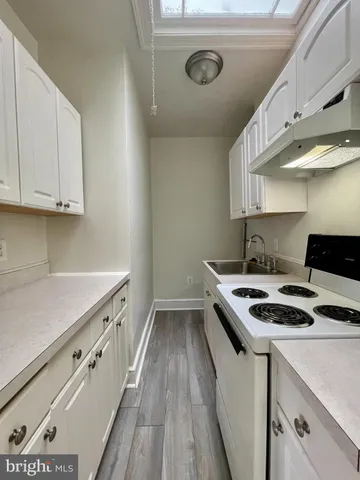$1,725 | 7347 Wisconsin Avenue, Unit 303, Bethesda, MD 20814