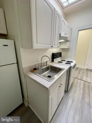 $1,725 | 7347 Wisconsin Avenue, Unit 303, Bethesda, MD 20814