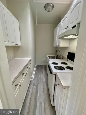 $1,725 | 7347 Wisconsin Avenue, Unit 303, Bethesda, MD 20814