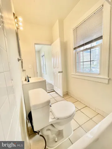 $1,725 | 7347 Wisconsin Avenue, Unit 303, Bethesda, MD 20814