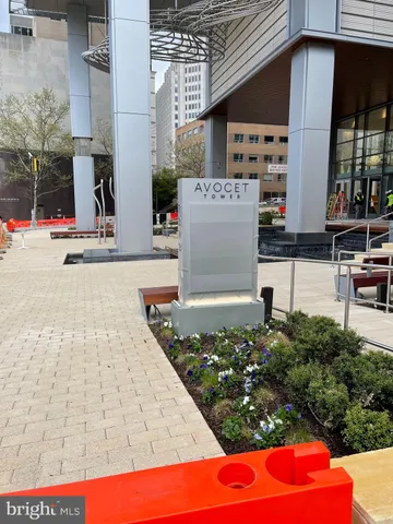 $1,725 | 7347 Wisconsin Avenue, Unit 303, Bethesda, MD 20814