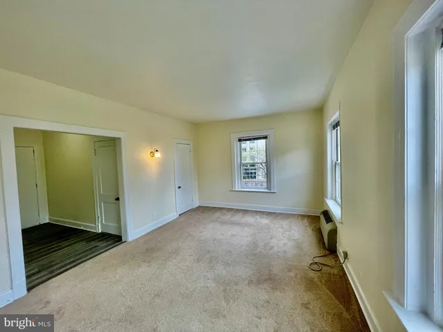 $1,725 | 7347 Wisconsin Avenue, Unit 303, Bethesda, MD 20814