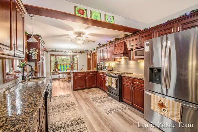 $614,900 | 3947 76th Street Southwest, Byron Center, MI 49315