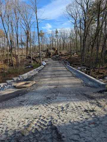 $1,990,000 | 107 Winter Street, Hopkinton, MA 01748