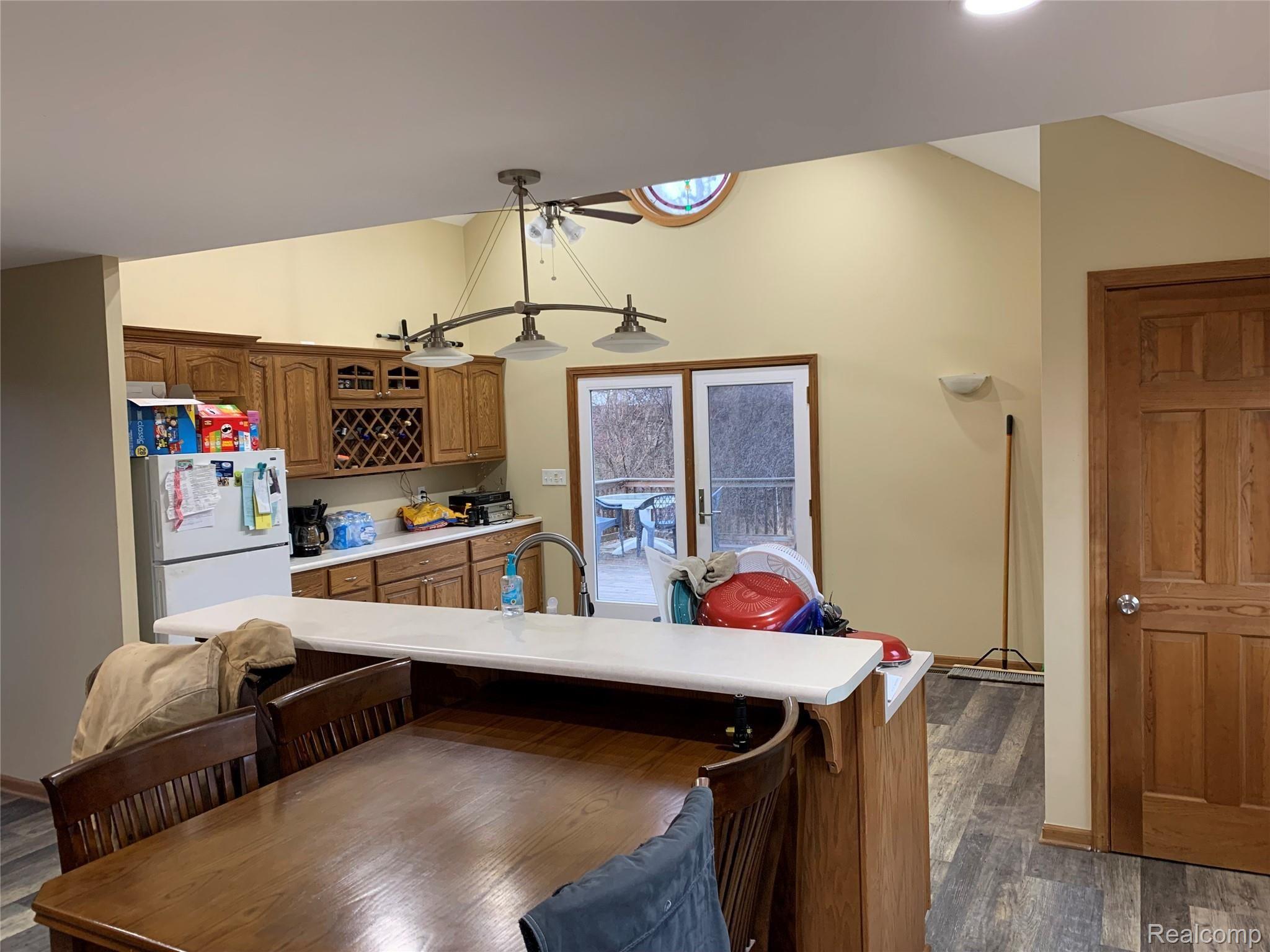 7078 Fargo Road Avoca, MI 48006 - Photo 13 of 41 Kitchen. spot for bar stools and room on the other side for dining room table