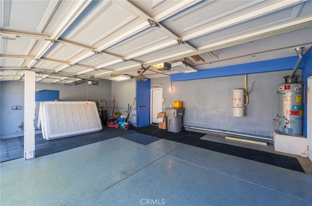 32914 Willow Bay Road Wildomar, CA 92595 - Photo 36 of 36 Interior of 3 car garage