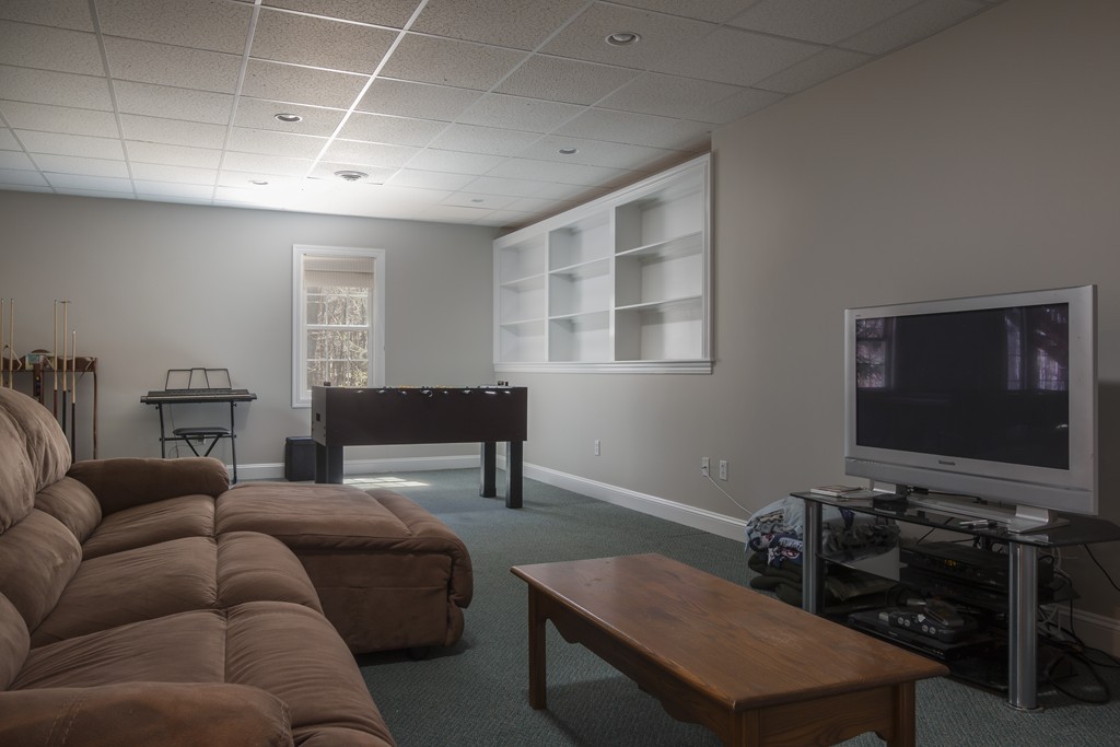 5 Daniel Shays Road Hopkinton, MA 01748 - Photo 27 of 29 Gallery Image 27