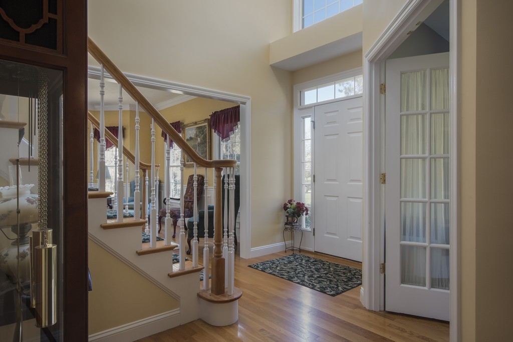 5 Daniel Shays Road Hopkinton, MA 01748 - Photo 3 of 29 Gallery Image 3