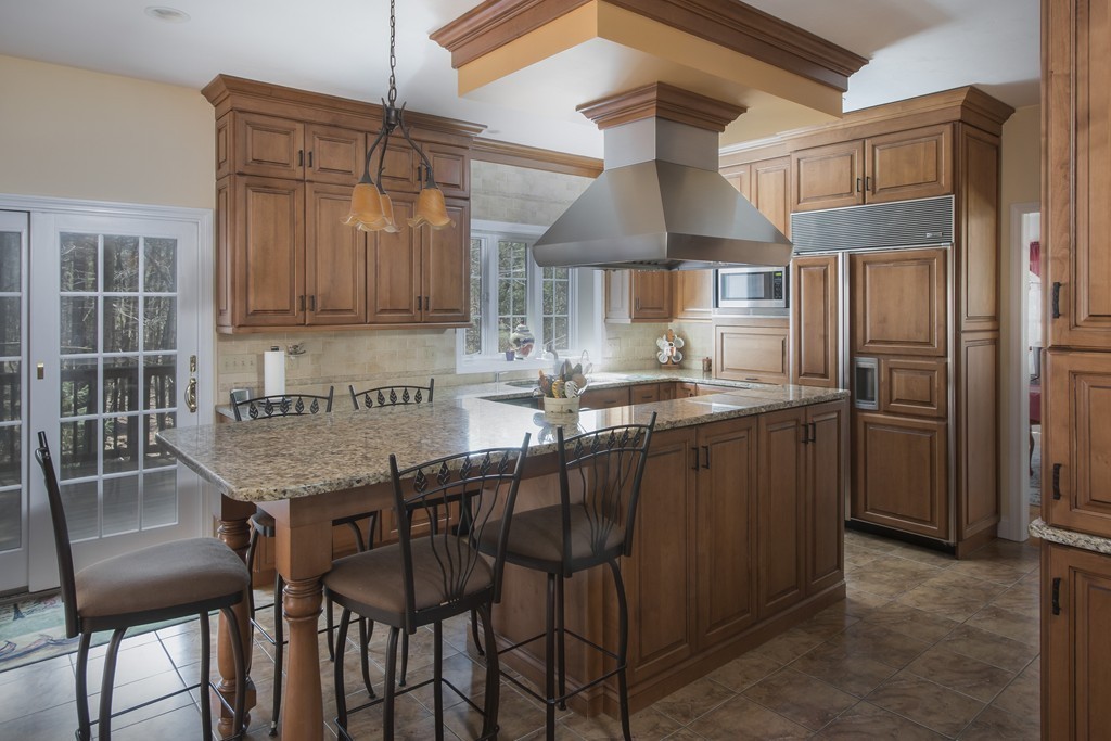 5 Daniel Shays Road Hopkinton, MA 01748 - Photo 4 of 29 Gallery Image 4