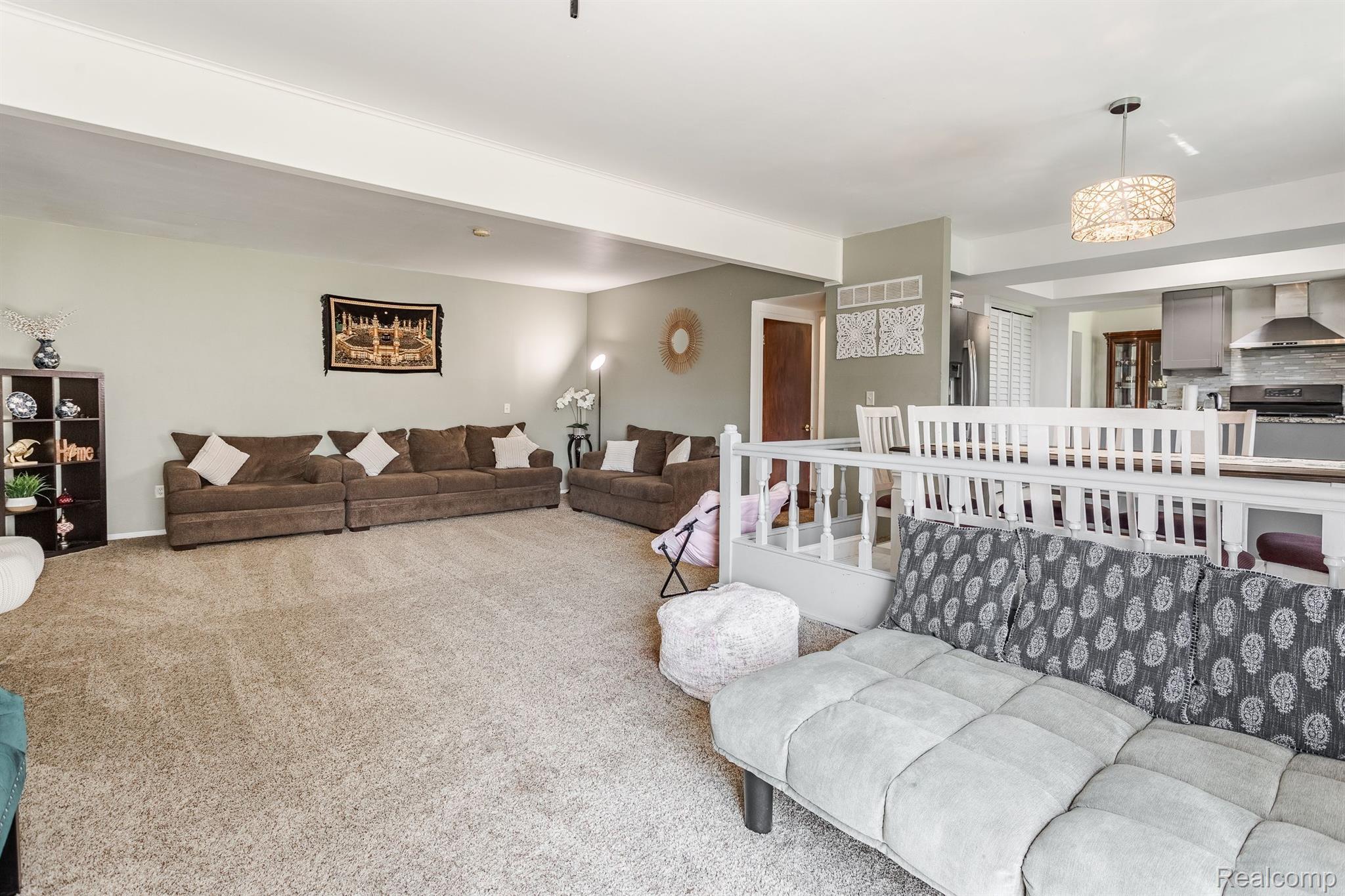 11302 Common Road Warren, MI 48093 - Photo 17 of 41 Gallery Image 17