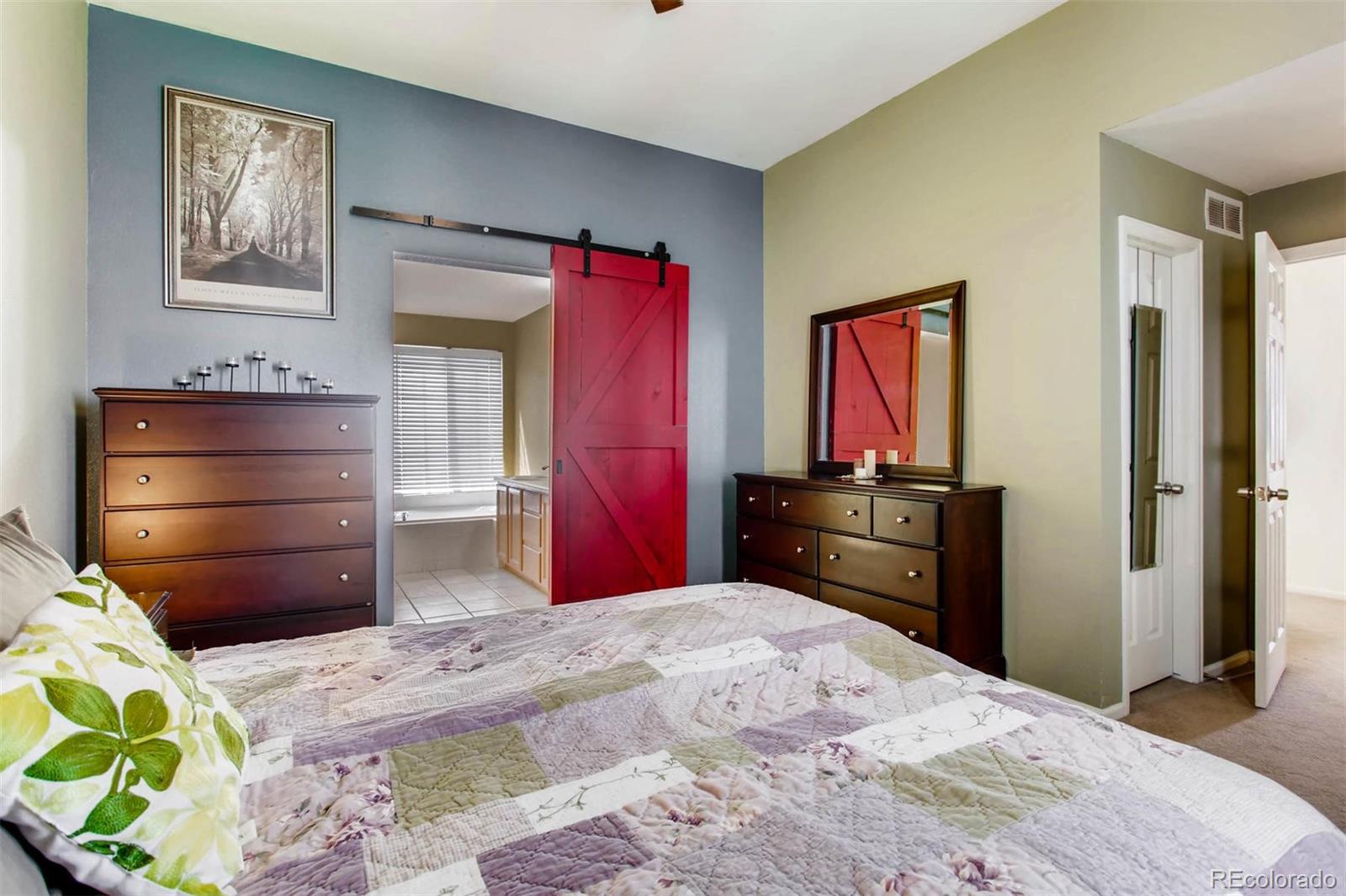 9862 Burberry Way Highlands Ranch, CO 80129 - Photo 16 of 28 Gallery Image 16