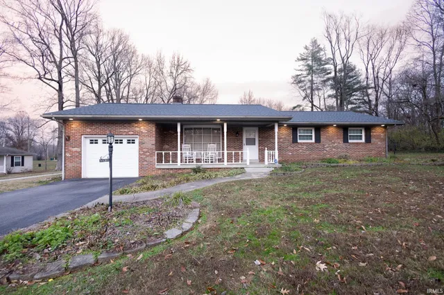 $299,900 | 6900 West Franklin Road, Evansville, IN 47712