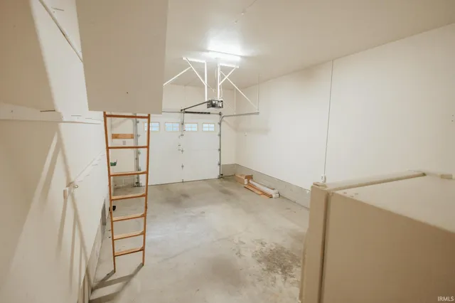 $289,900 | 6900 West Franklin Road, Evansville, IN 47712