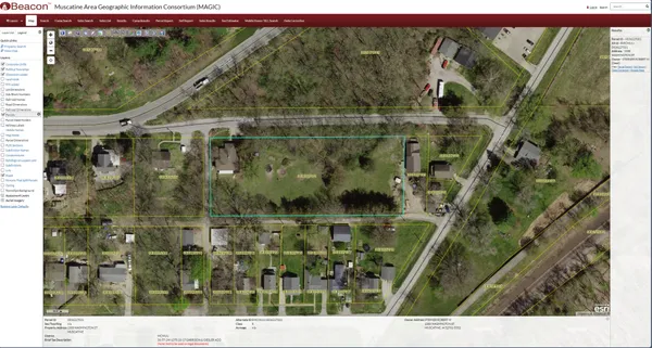 $215,000 | 1588 Washington Street, Muscatine, IA 52761