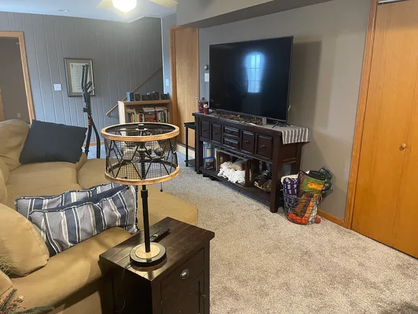 $215,000 | 1588 Washington Street, Muscatine, IA 52761