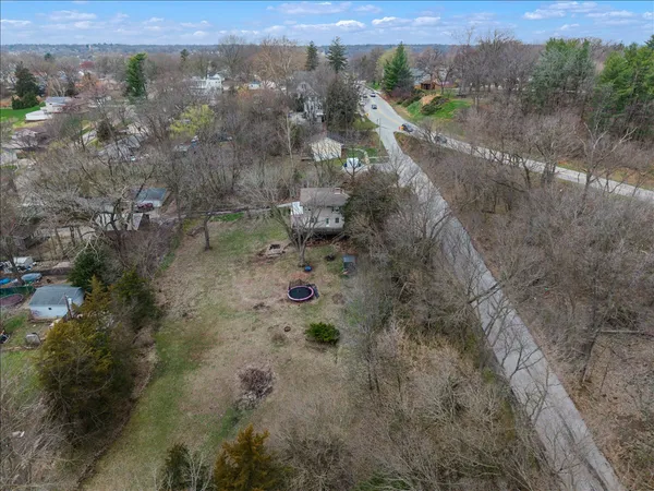 $215,000 | 1588 Washington Street, Muscatine, IA 52761