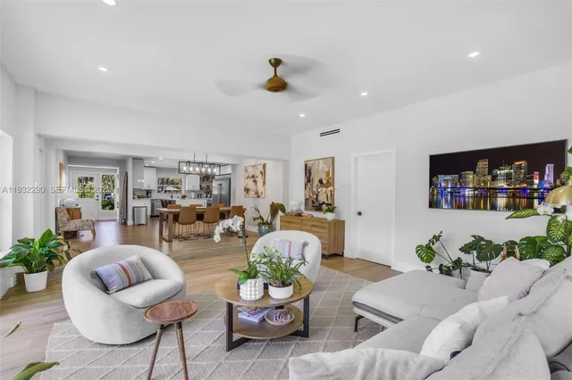 $17,500 | 653 Glenridge Road, Key Biscayne, FL 33149