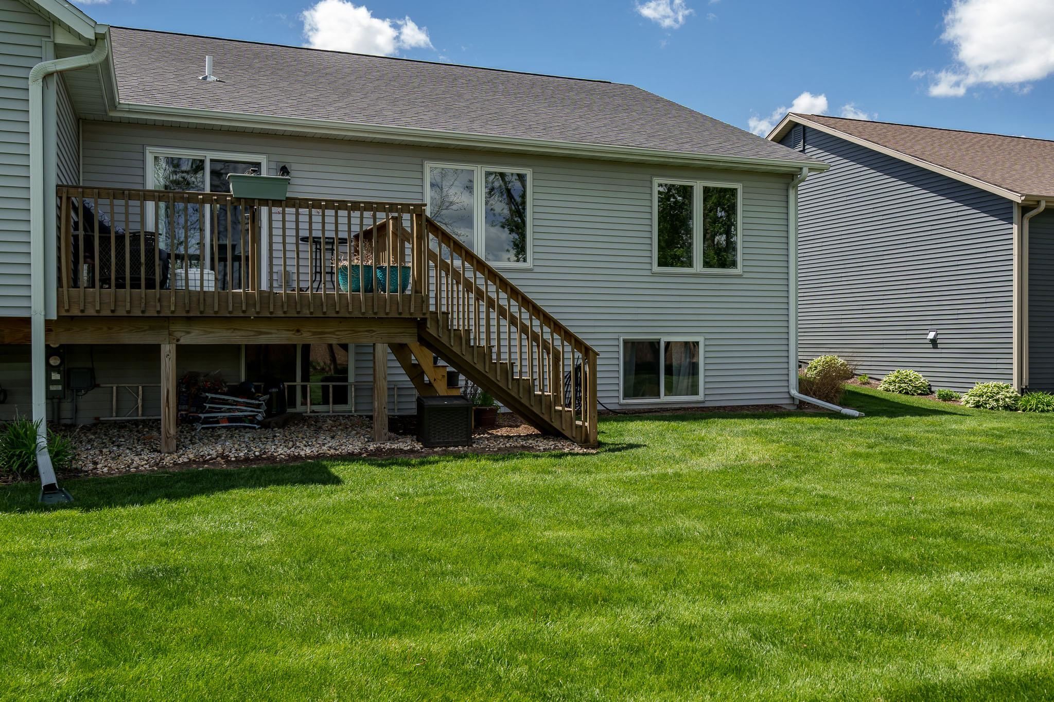 2257 Walnut Street Beloit, WI 53511 - Photo 6 of 37