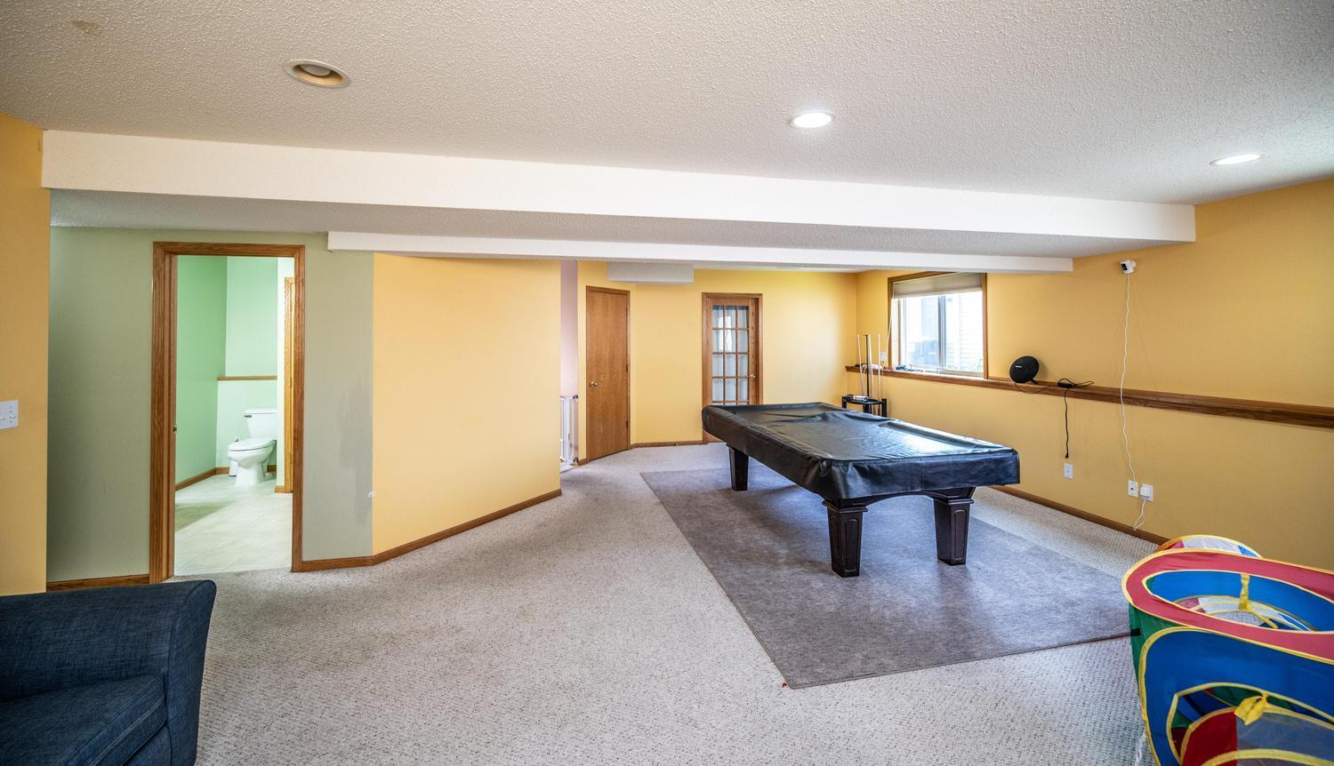 3931 Birmingham Lane Northwest Rochester, MN 55901 - Photo 18 of 36