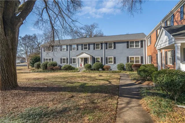 $1,300 | 2511 Miller Park Circle, Unit A, Winston-Salem, NC 27103