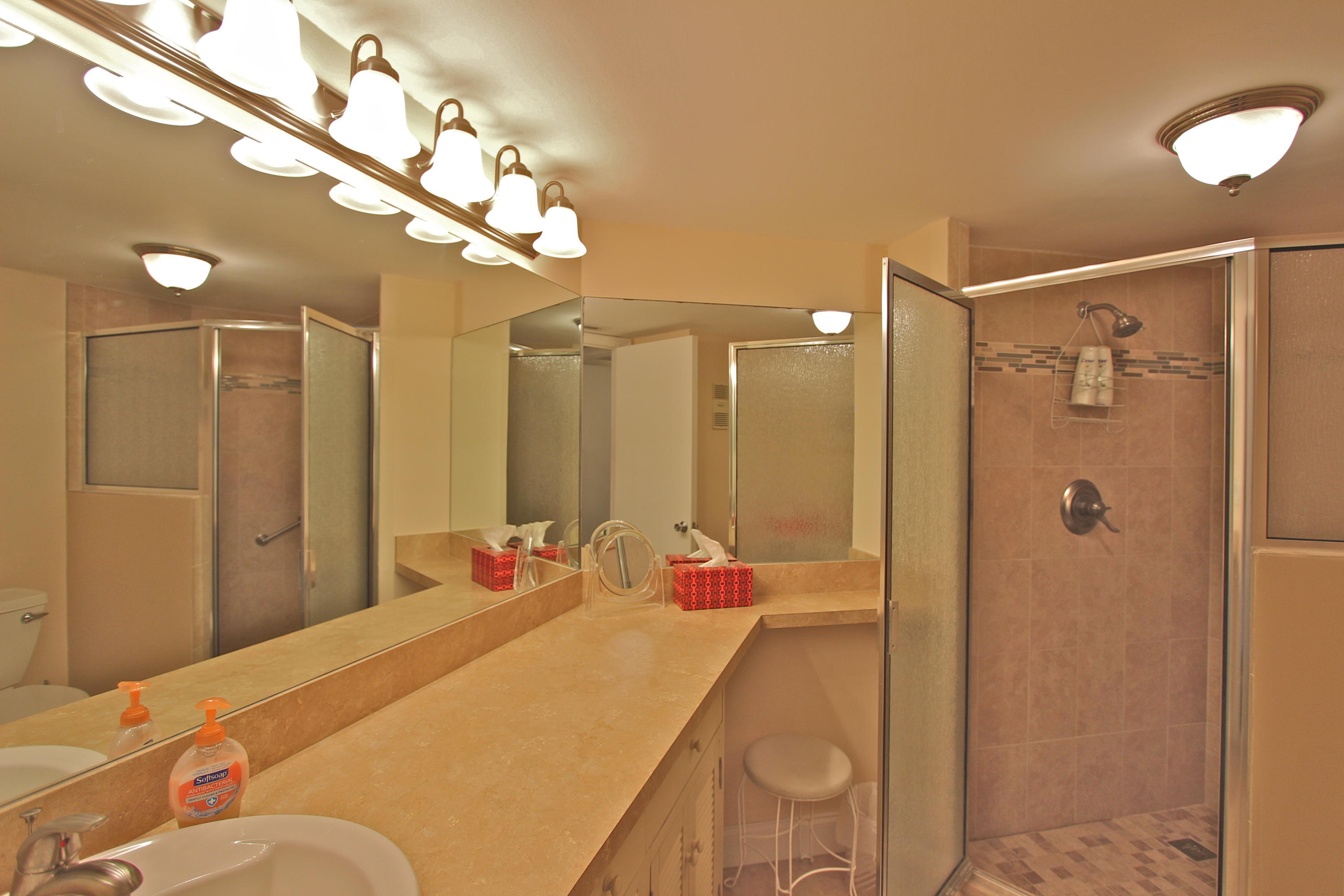 5420 North Ocean Avenue, Unit 1006 Singer Island, FL 33404 - Photo 34 of 44 IMG_7782