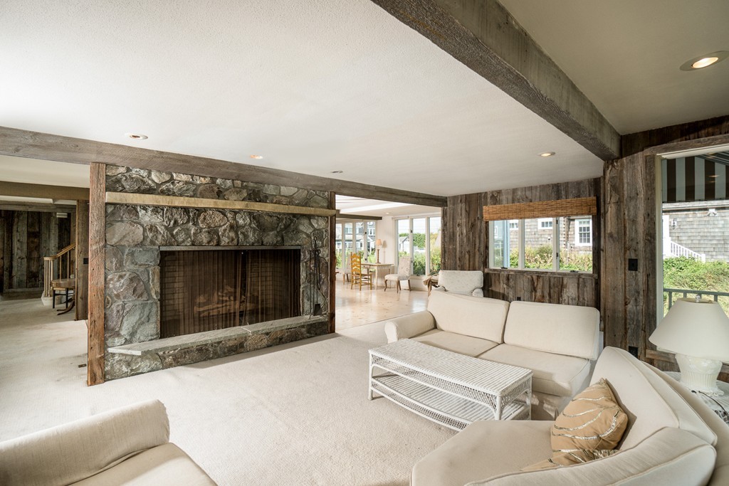 309 Long Beach Road Barnstable, MA 02632 - Photo 9 of 30 Gallery Image 9