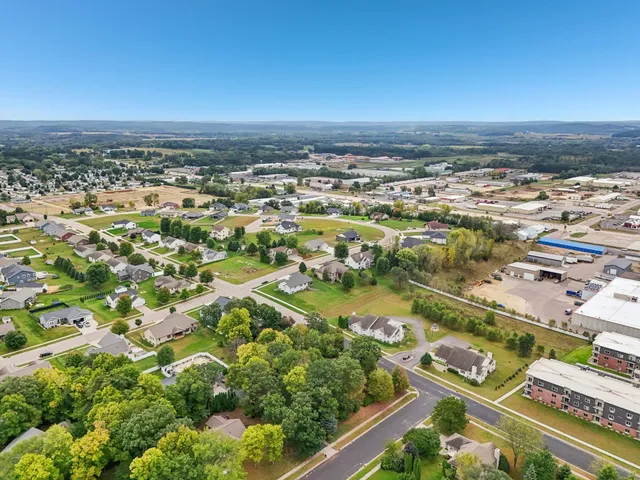 $399,900 | 344 Eastridge Circle, Reedsburg, WI 53959