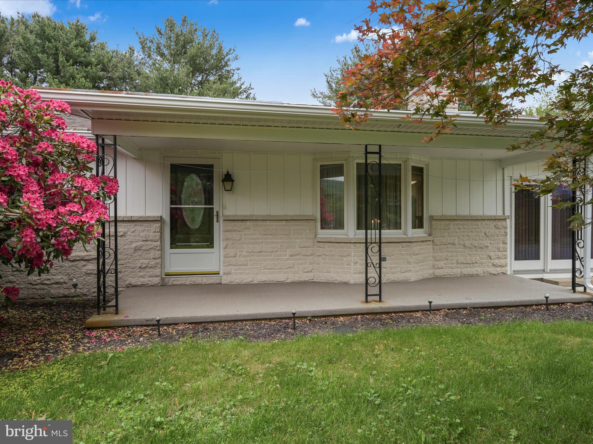 858 Hill Road Ashland, PA 17921 - Photo 4 of 41 a front view of a house with a porch