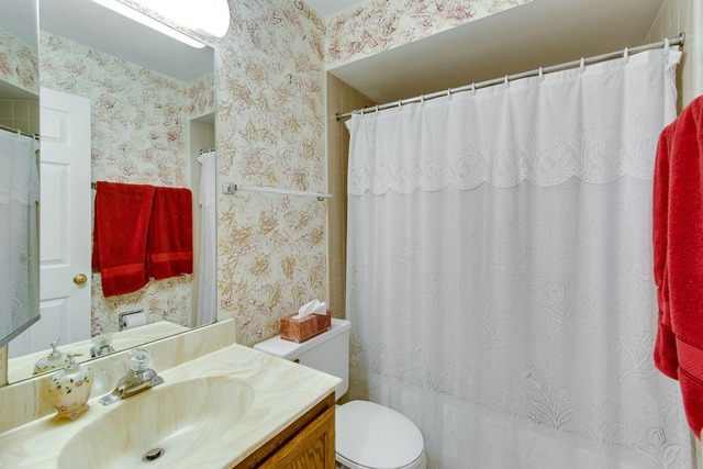 477 Village Green Road, Unit 101 Naperville, IL 60540 - Photo 13 of 16