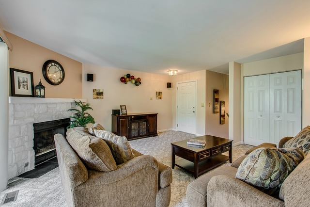 477 Village Green Road, Unit 101 Naperville, IL 60540 - Photo 6 of 16