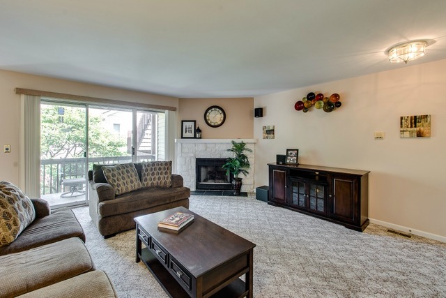 477 Village Green Road, Unit 101 Naperville, IL 60540 - Photo 7 of 16