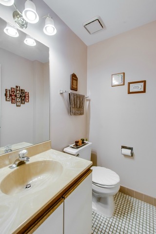 477 Village Green Road, Unit 101 Naperville, IL 60540 - Photo 8 of 16