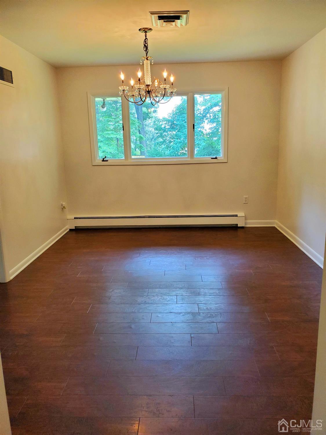 10 Oakridge Road Washington, NJ 07882 - Photo 5 of 23 Gallery Image 5