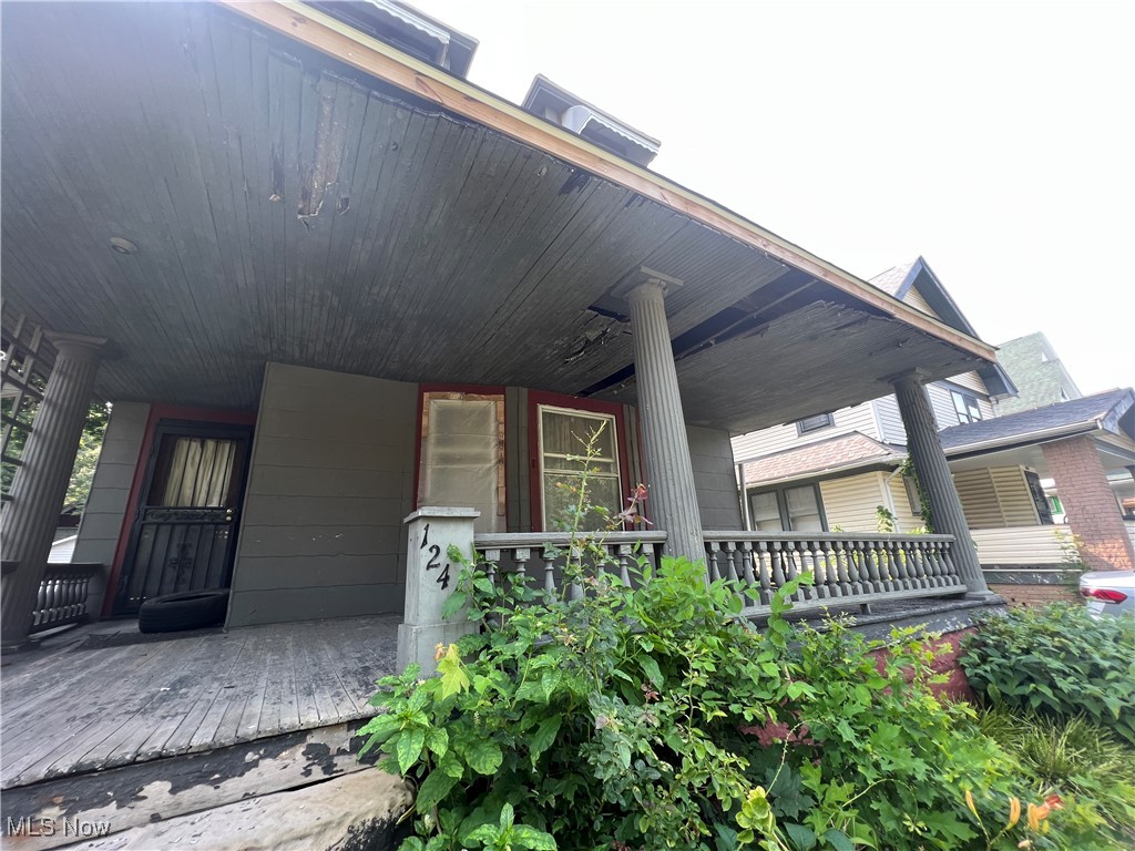 1246 Carlyon Road Cleveland, OH 44112 - Photo 2 of 16 Front Porch