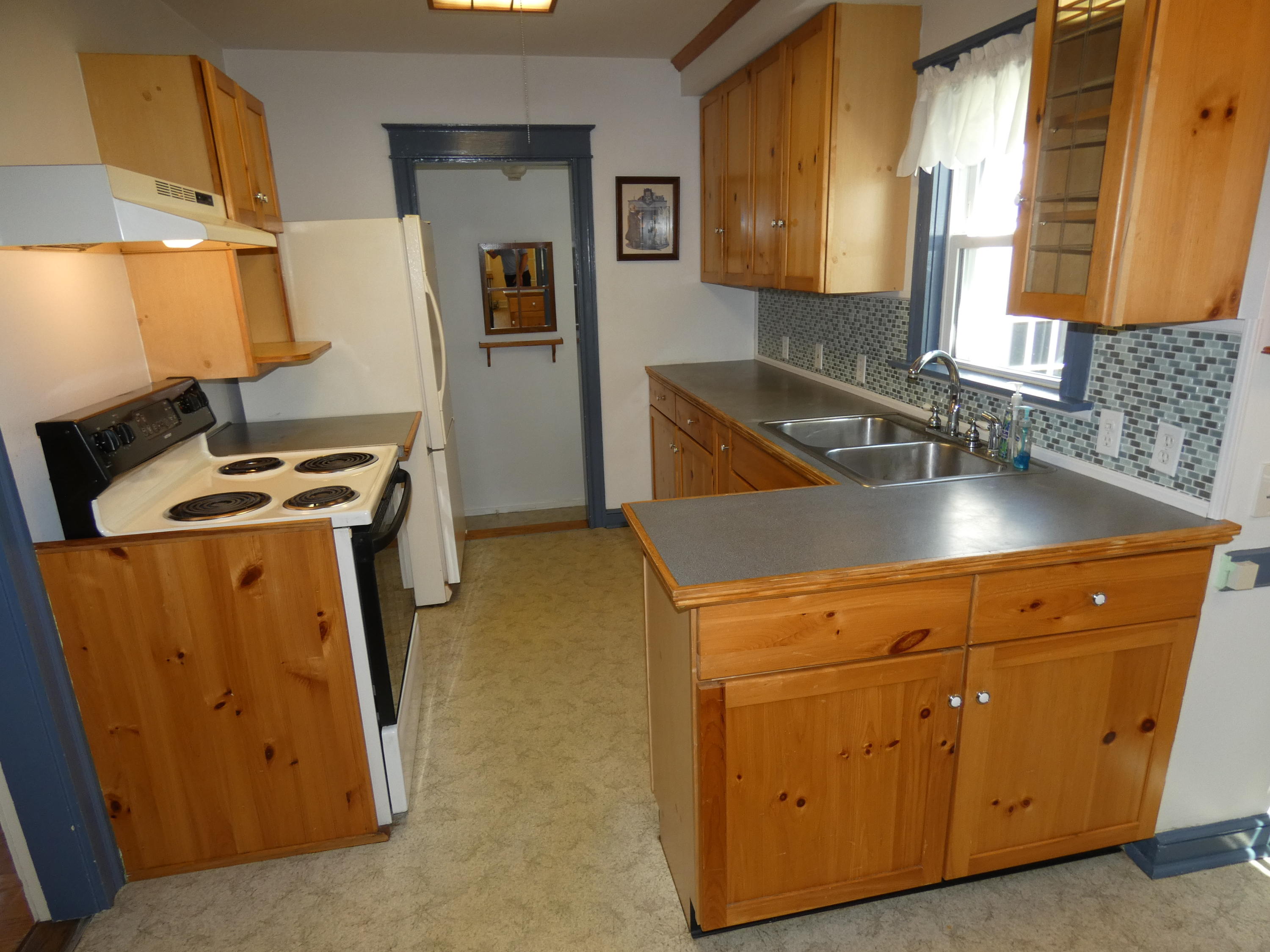 26 Sylvan Road South Portland, ME 04106 - Photo 19 of 31 Kitchen
