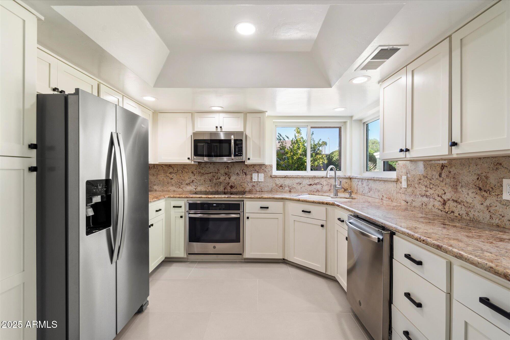 8338 East San Rafael Drive Scottsdale, AZ 85258 - Photo 7 of 26 07-103204905