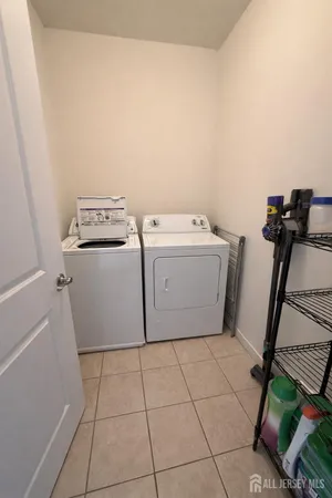 $2,900 | 445 Tower Boulevard, Unit E, Piscataway, NJ 08854