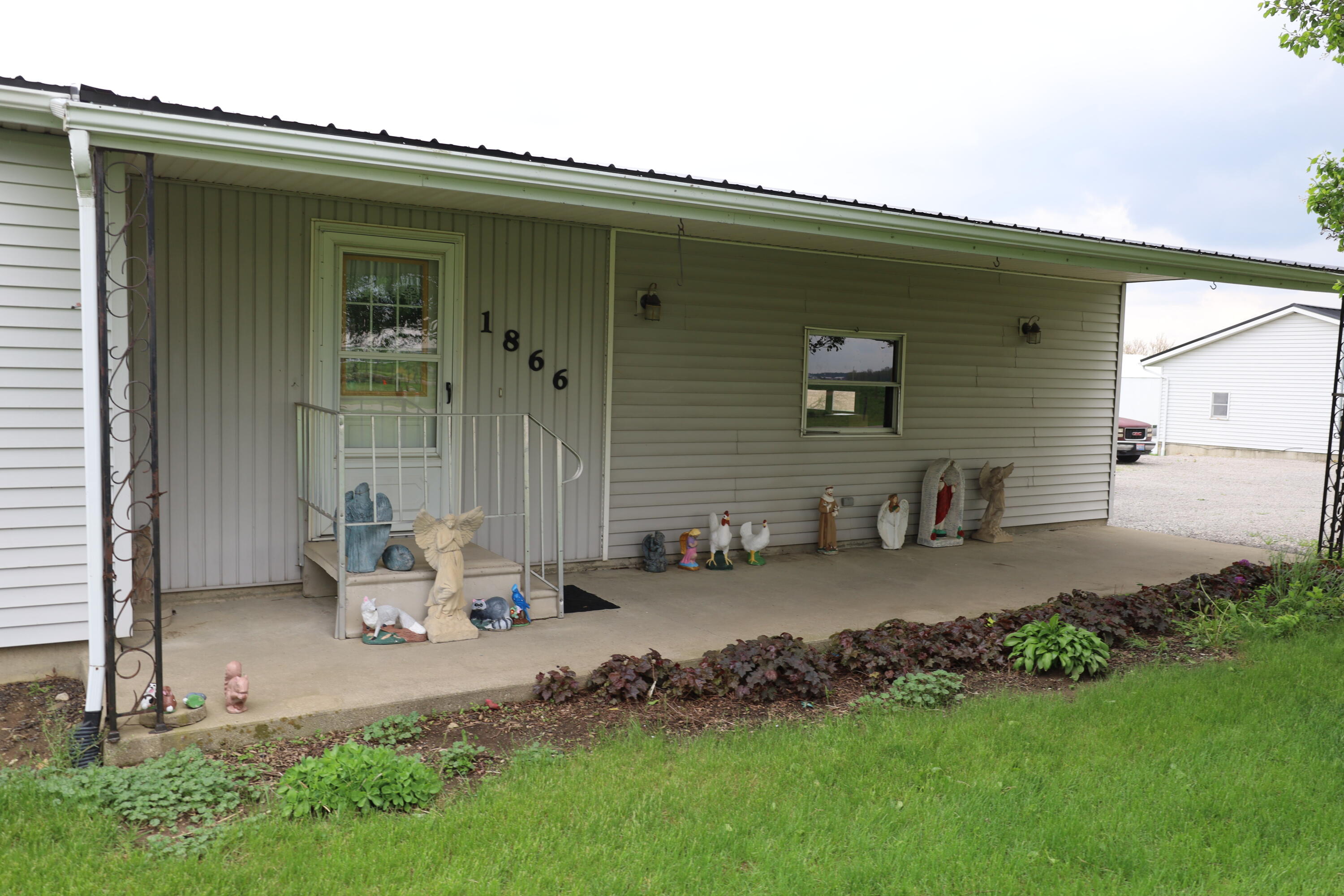 1866 Township Line Road St. Henry, OH 45883 - Photo 20 of 72 IMG_8151