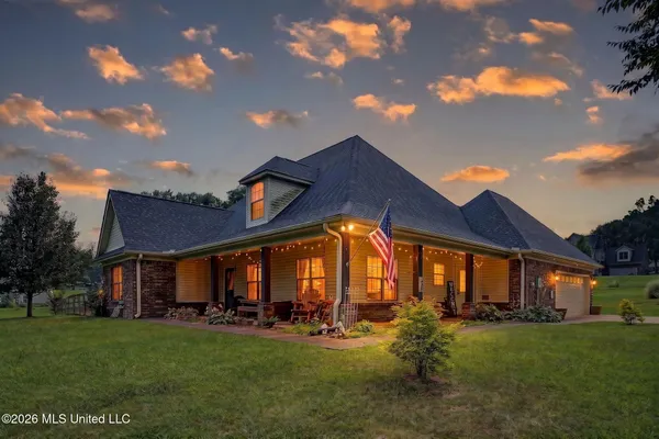 $389,900 | 43 Springwalk Road, Coldwater, MS 38618