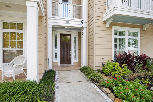 a view of a pathway with a yard